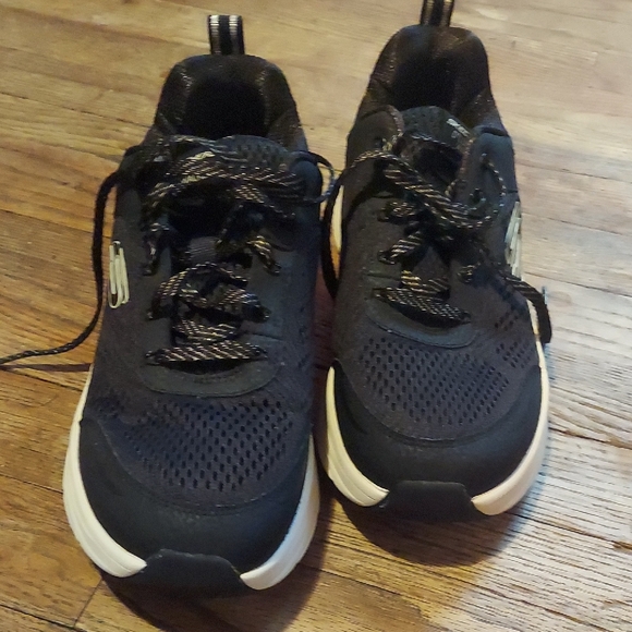 Skechers Black and Gold Women's Shoes - Picture 9 of 11